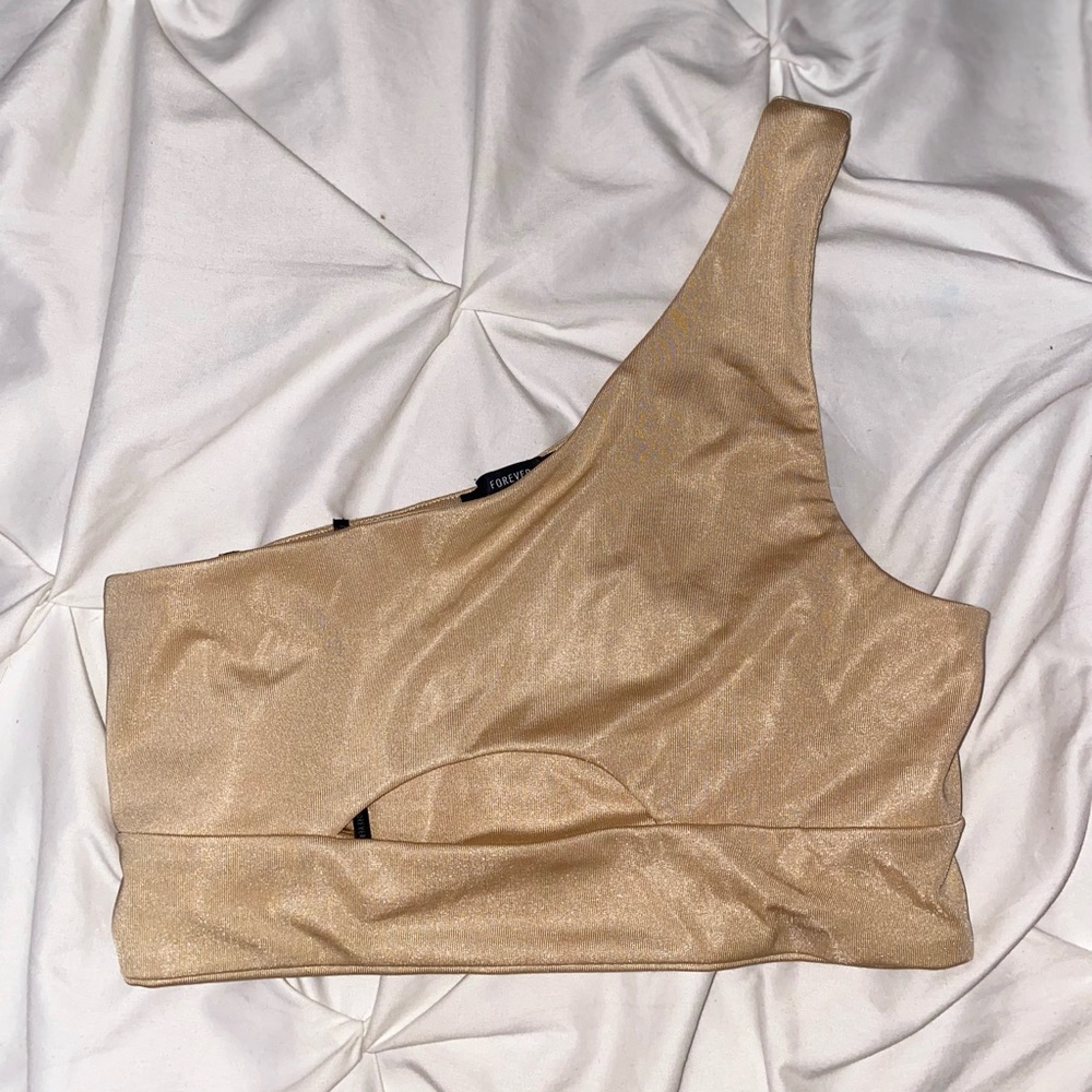 Nude /tan crop top
